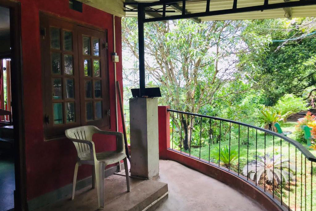 Coca Cola Hostel, Malabé